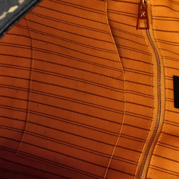 Louis Vuitton Onthego Tote Limited #118176L26B - Picture 11 of 13